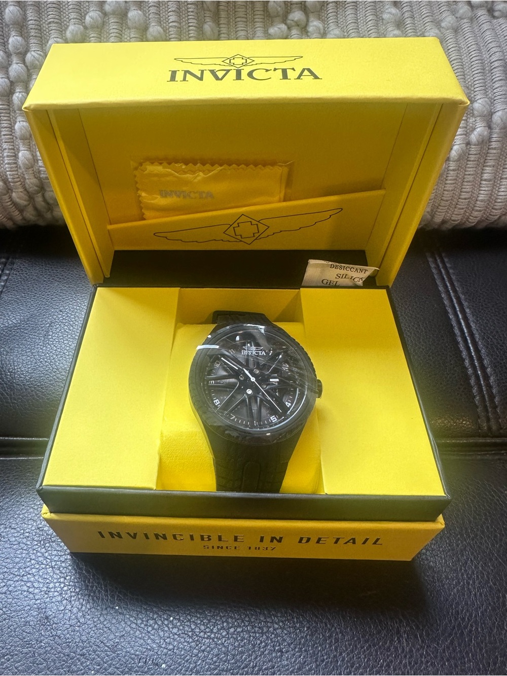 Invicta Racing Driftix (Model 50757) - Picture 8 of 8